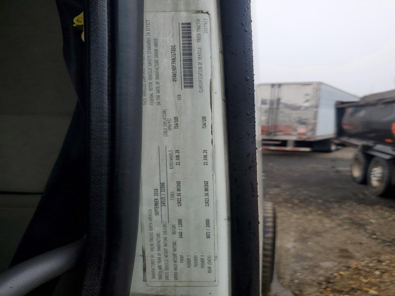 2019 Volvo VNR-Semi Truck