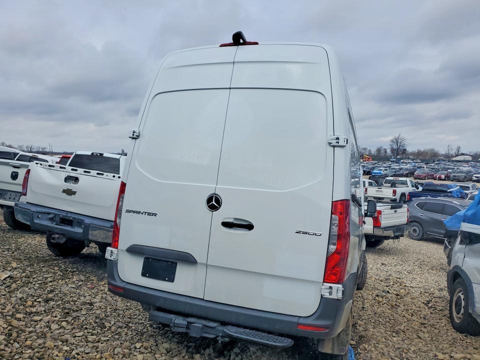 2025 Mercedes-Benz 2025 Mercedes Benz Sprinter 2500 Delivery van