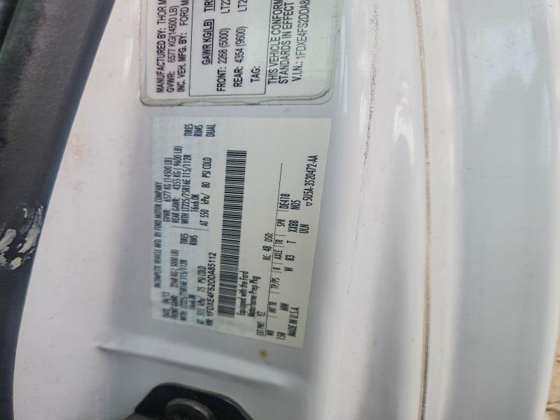 2013 Ford Econoline E450 Super Duty Cutaway Van