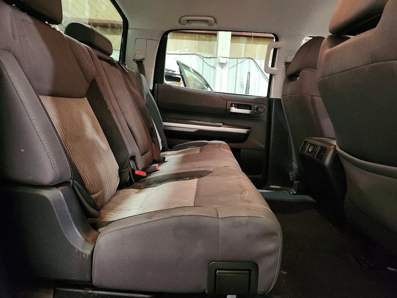 2015 Toyota Tundra SR5