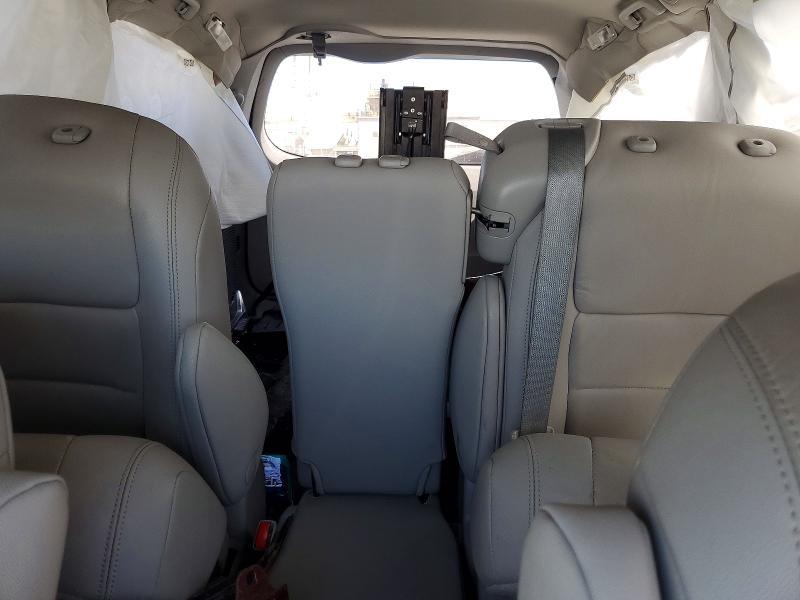 2020 Toyota Sienna xle 8-passenger