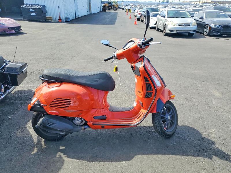2024 Vespa GTS/SEI Giorni 300
