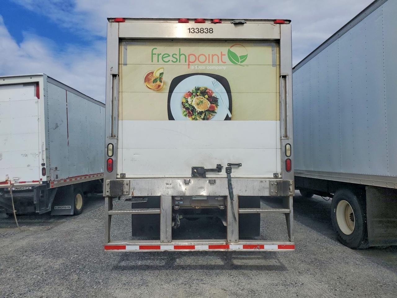 2015 Freightliner Business Class M2 Refrigerated B