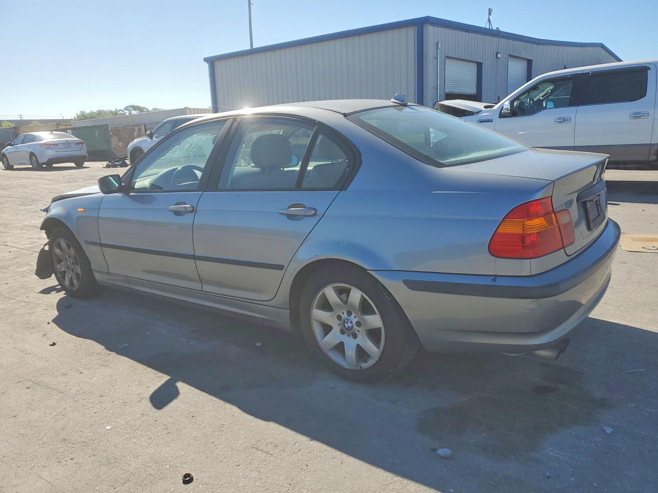 2004 BMW 325 is Sulev