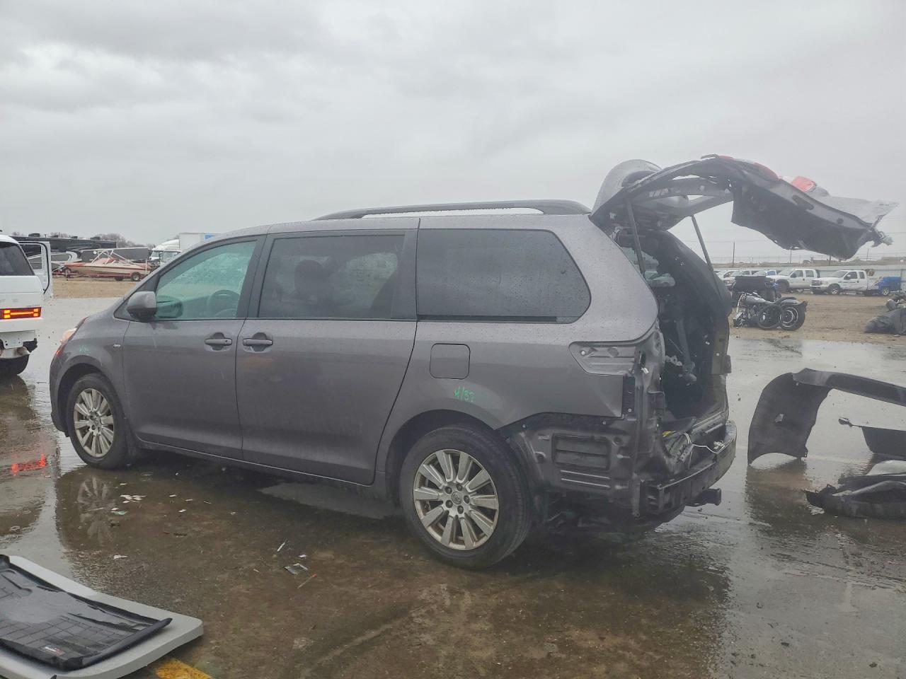 2017 Toyota Sienna le 7-passenger