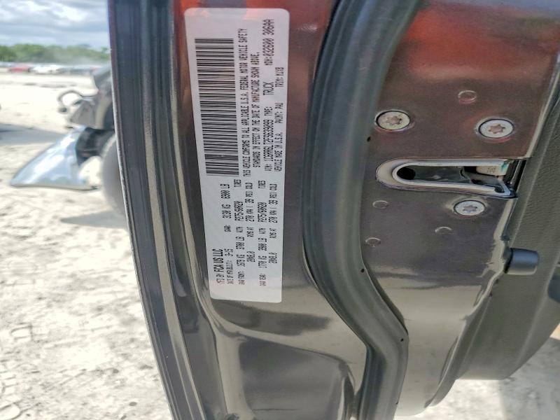 2015 Dodge RAM 1500 SLT