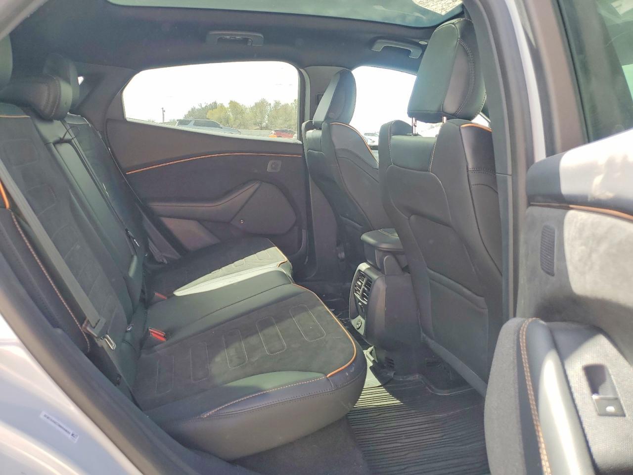 2022 Ford Mustang Mach-e gt