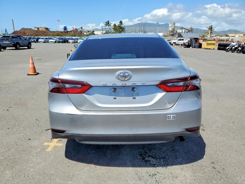 2022 Toyota Camry le