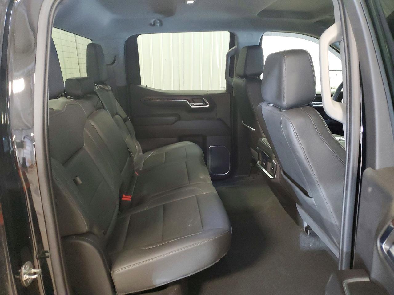 2022 GMC Sierra K1500 SLT