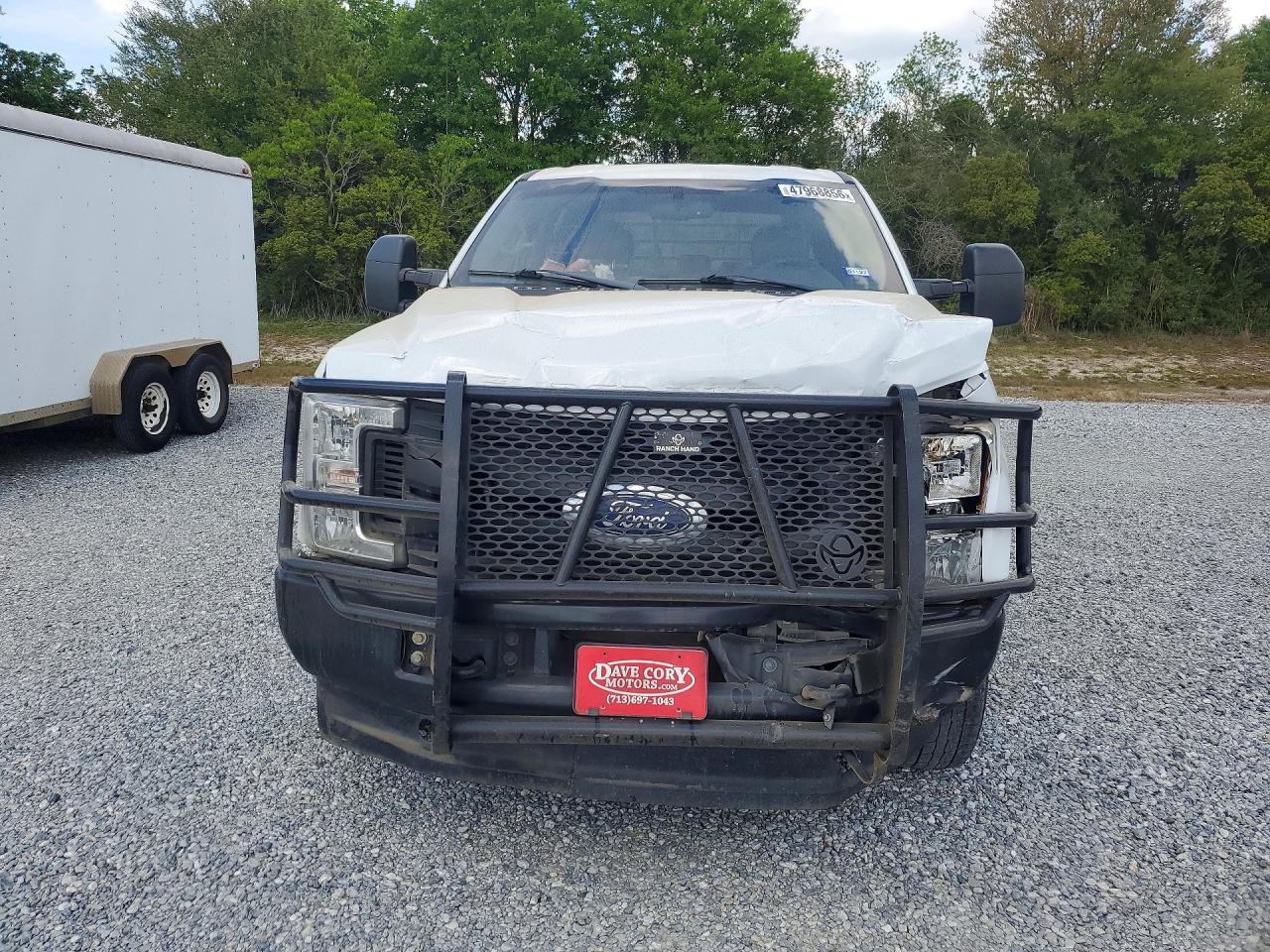 2019 Ford F250 Super Duty Flatbed Truck