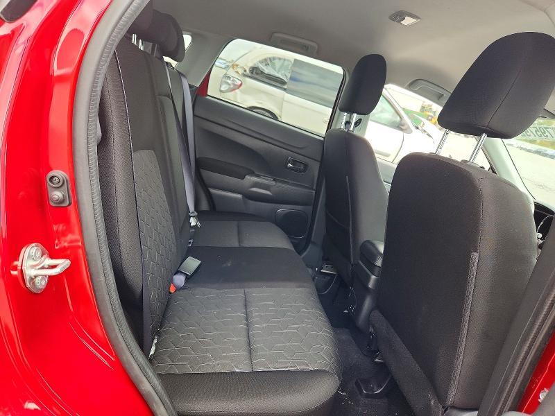 2025 Mitsubishi Outlander Sport s