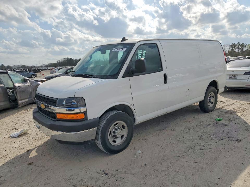 2023 Chevrolet Express G2500