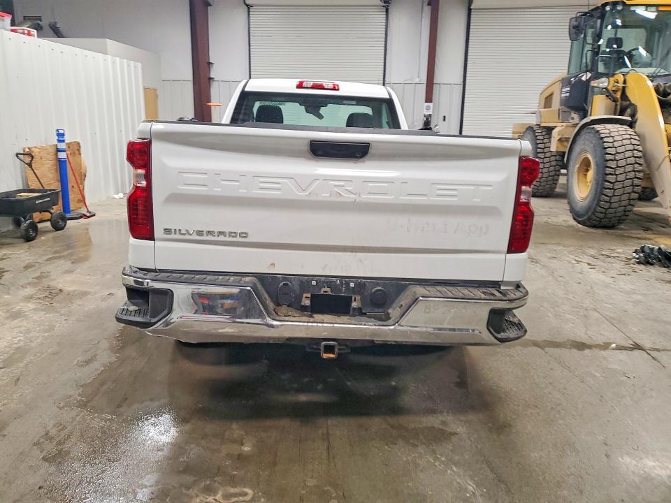 2025 Chevrolet Silverado C1500