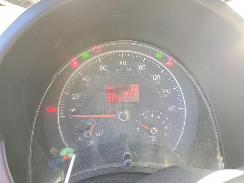 2009 Volkswagen New Beetle s