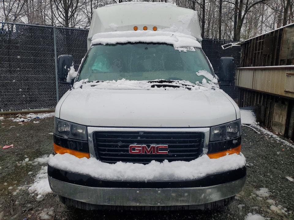 2024 GMC Savana Utility / Service Truck