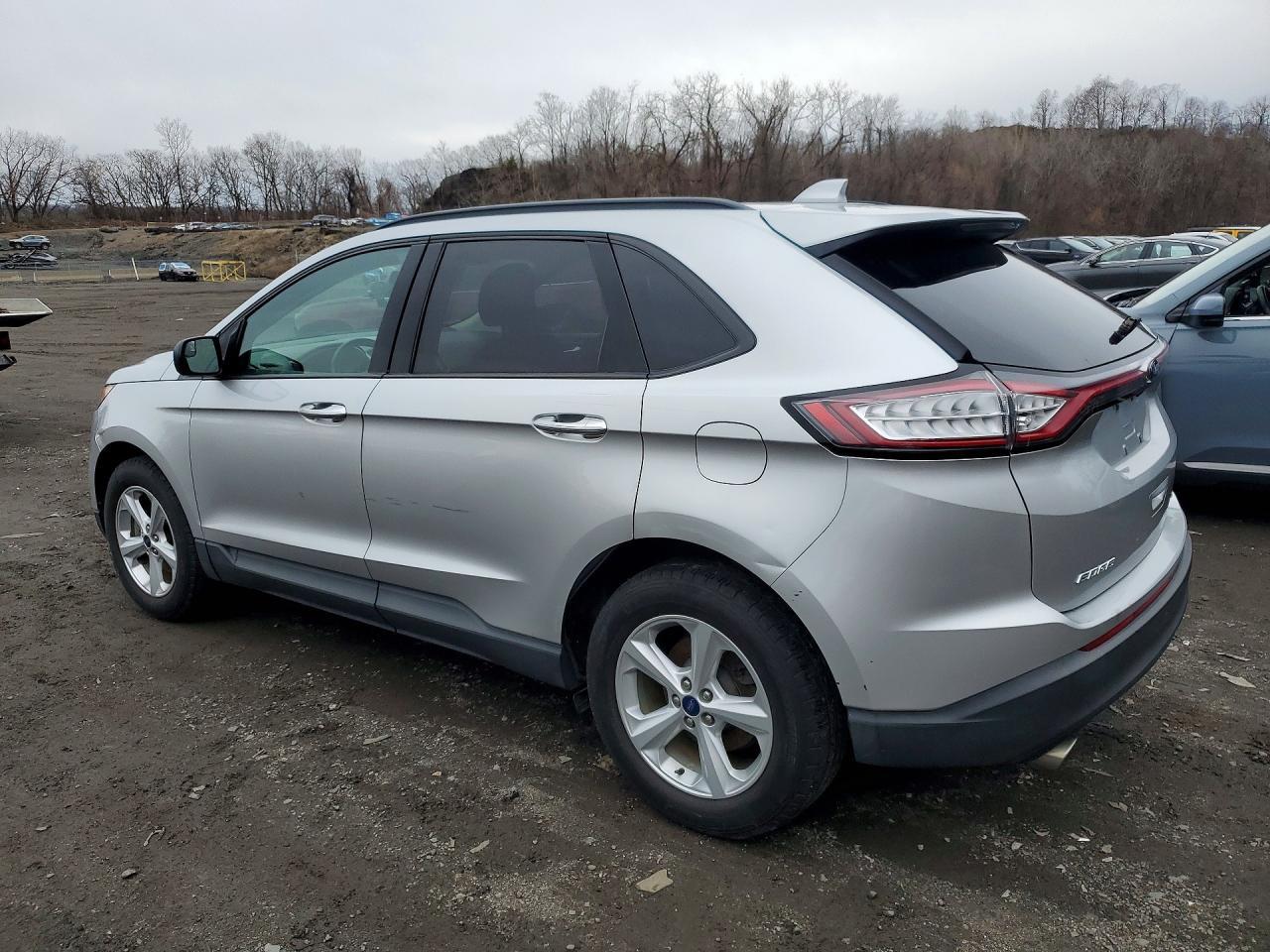 2018 Ford Edge se