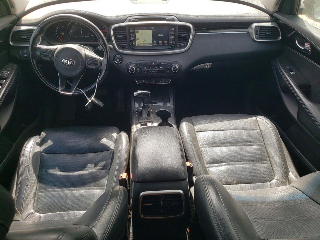 2017 KIA Sorento sx V6