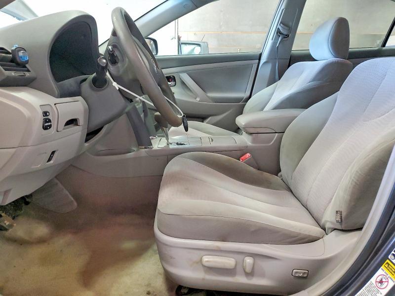 2011 Toyota Camry le