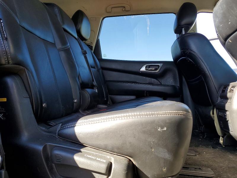 2019 Nissan Pathfinder sl