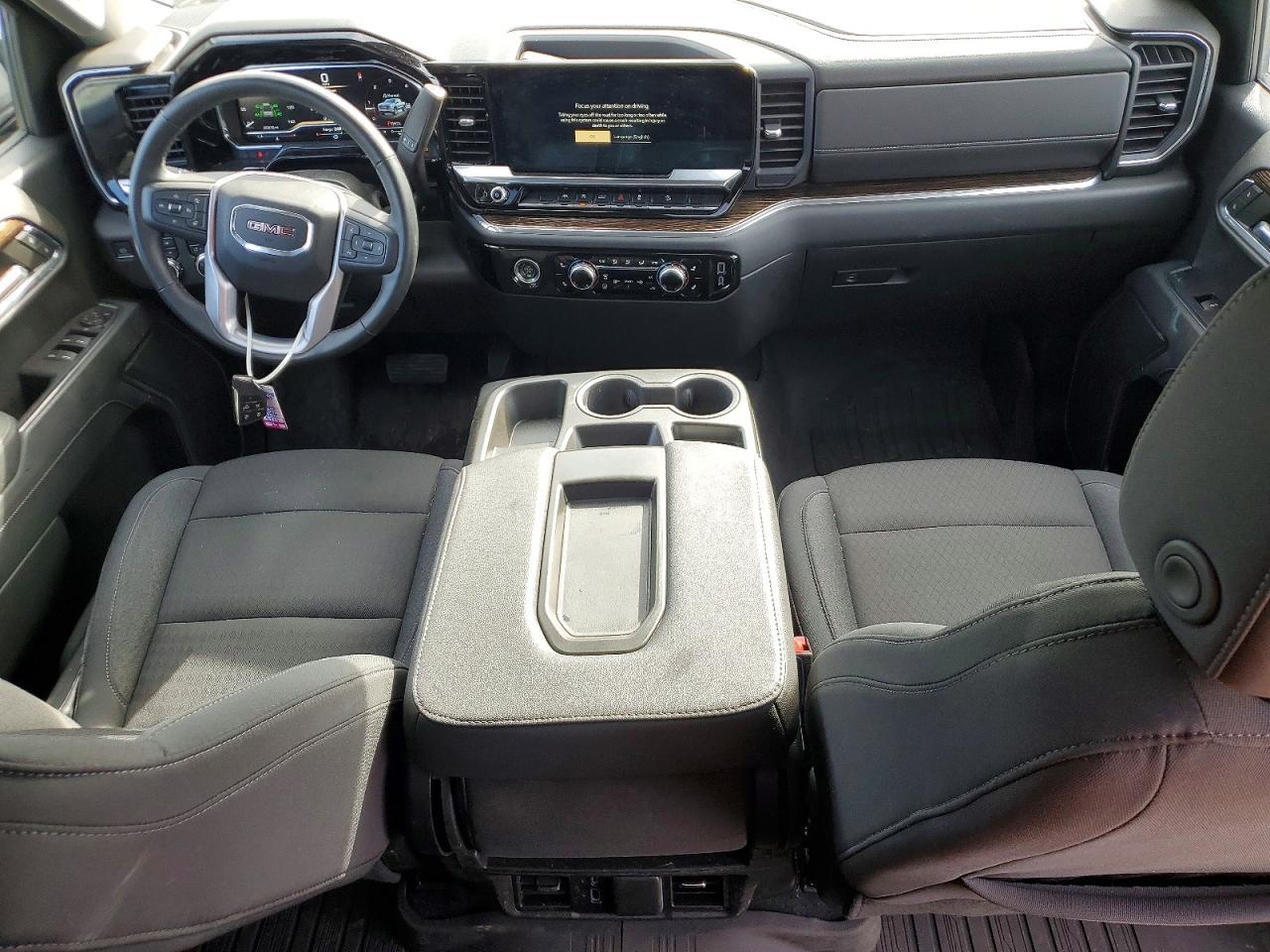 2023 GMC Sierra K1500 Elevation