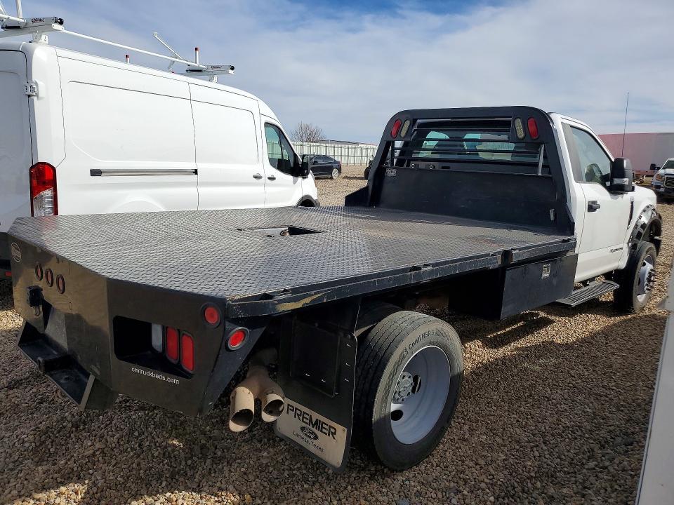 2019 Ford F550 Super Duty Flatbed Truck