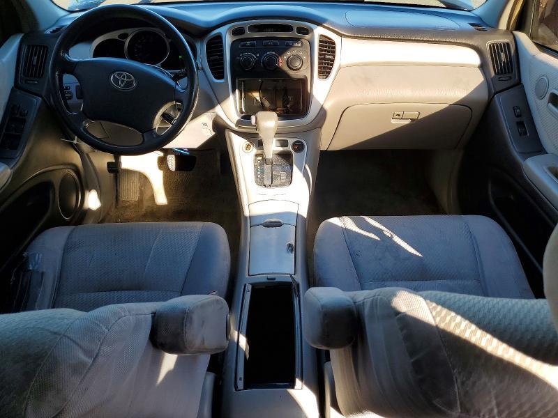 2004 Toyota Highlander Base