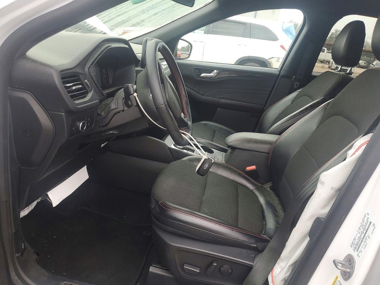 2023 Ford Escape st Line