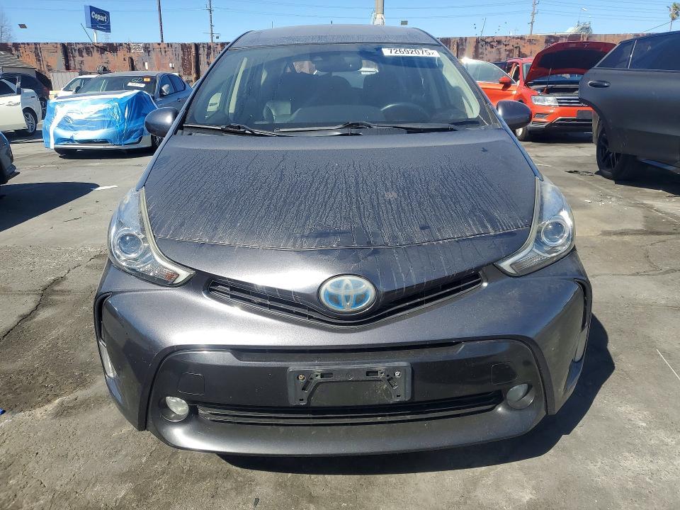 2017 Toyota Prius v Five
