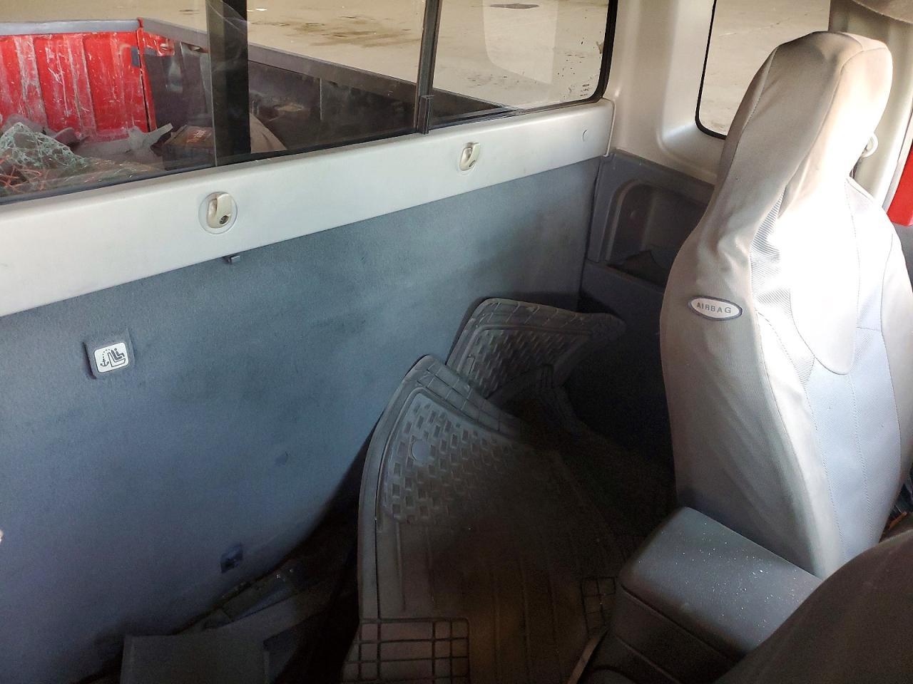 2003 Nissan Frontier Standard