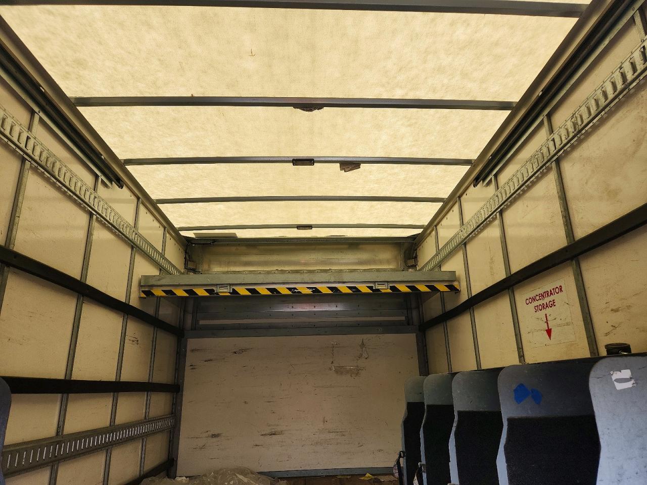 2020 Chevrolet Express BOX Truck