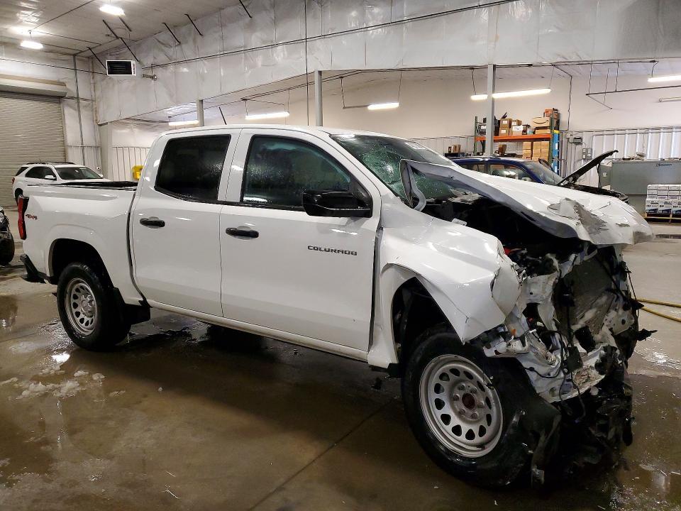 2024 Chev Colorado