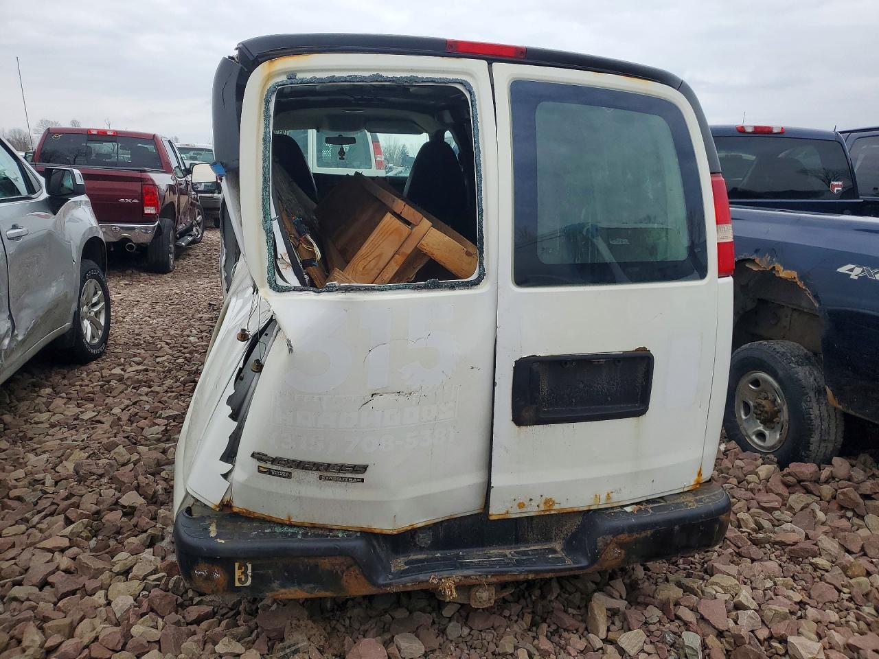 2015 Chev Express 2