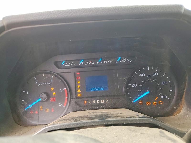 2017 Ford F350 Super Duty Flatbed Truck