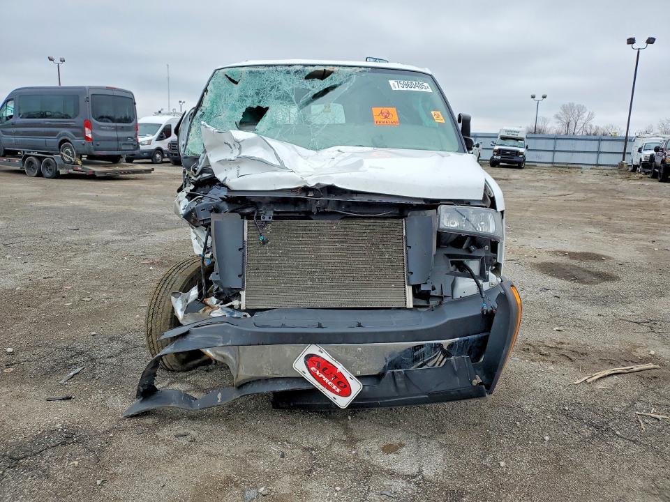 2021 GMC Savana 2500 Cargo Utility / Service van