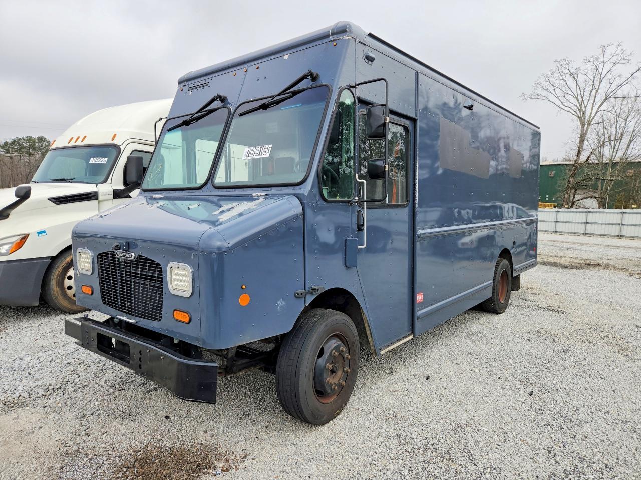 2020 Freightliner MT45G Delivery Truck