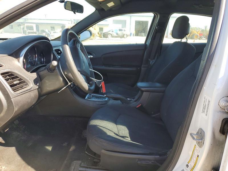 2013 Chrysler 200 lx