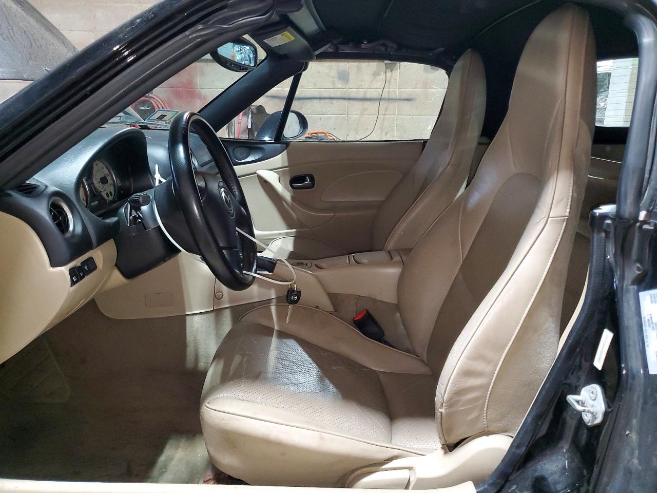 2004 Mazda Mx-5 Miata Base