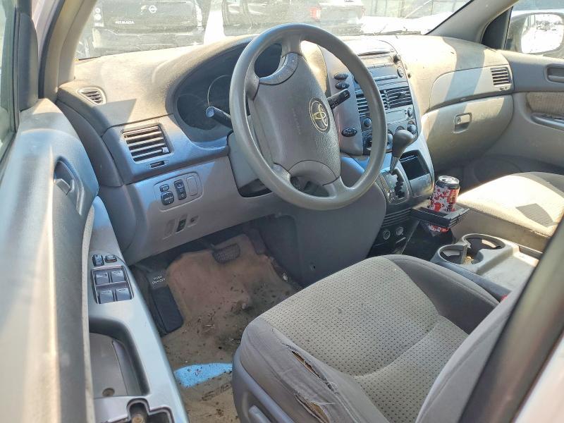2008 Toyota Sienna le 8-passenger