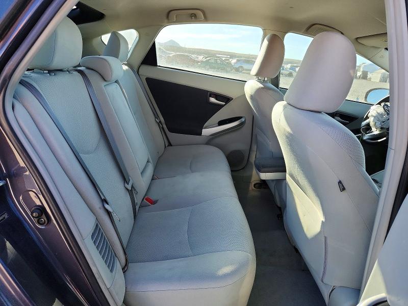 2010 Toyota Prius ii
