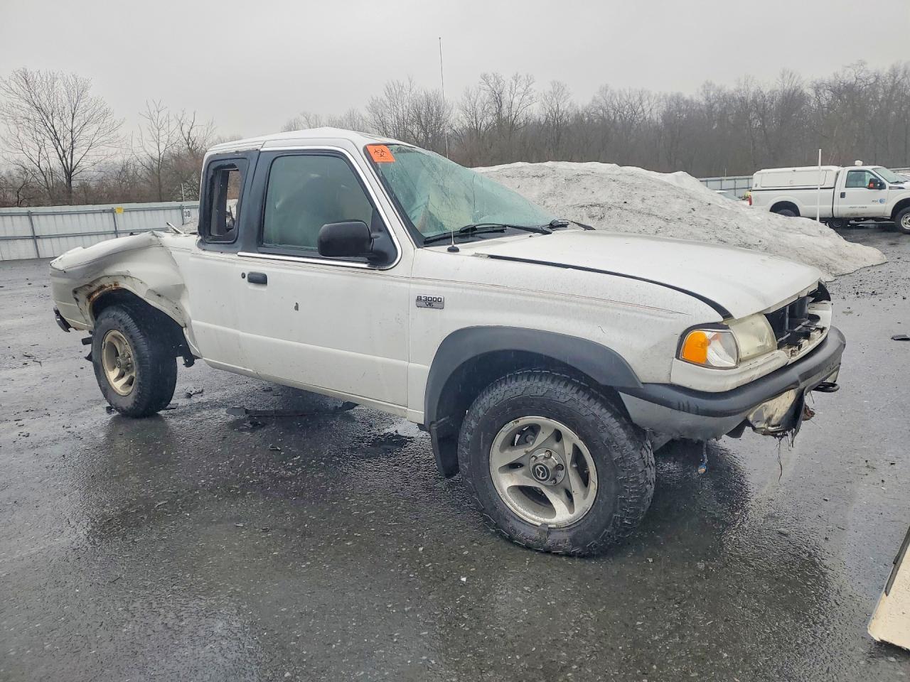 2002 Mazda B3000 cab Plus