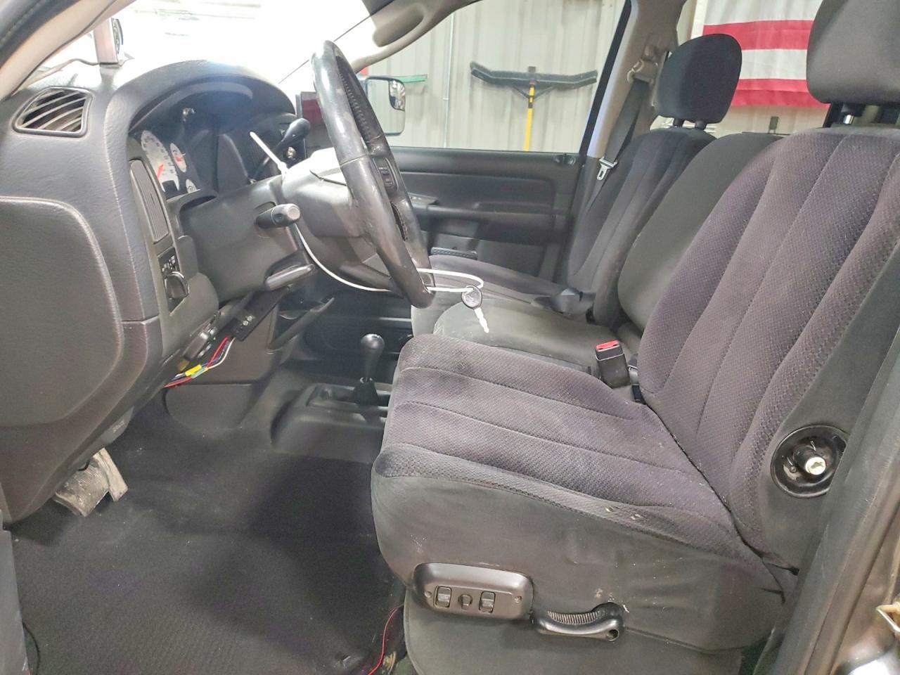 2005 Dodge RAM 2500 ST