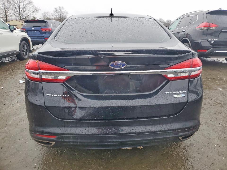 2018 Ford Fusion Titanium/platinum