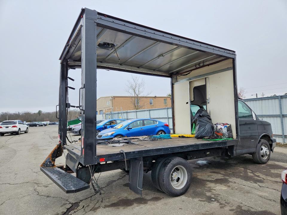 2023 Chevrolet Express G3500