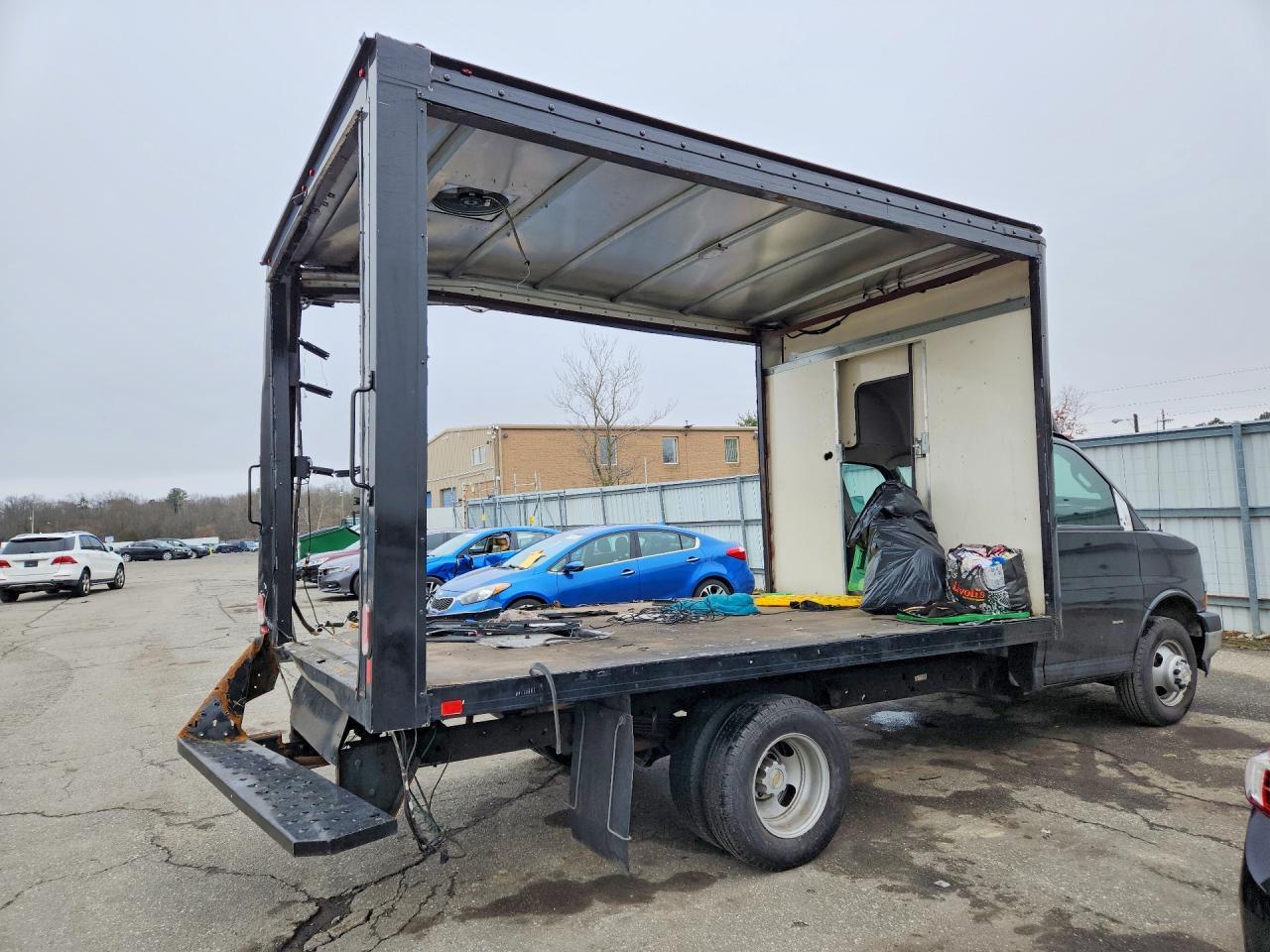 2023 Chevrolet Express G3500
