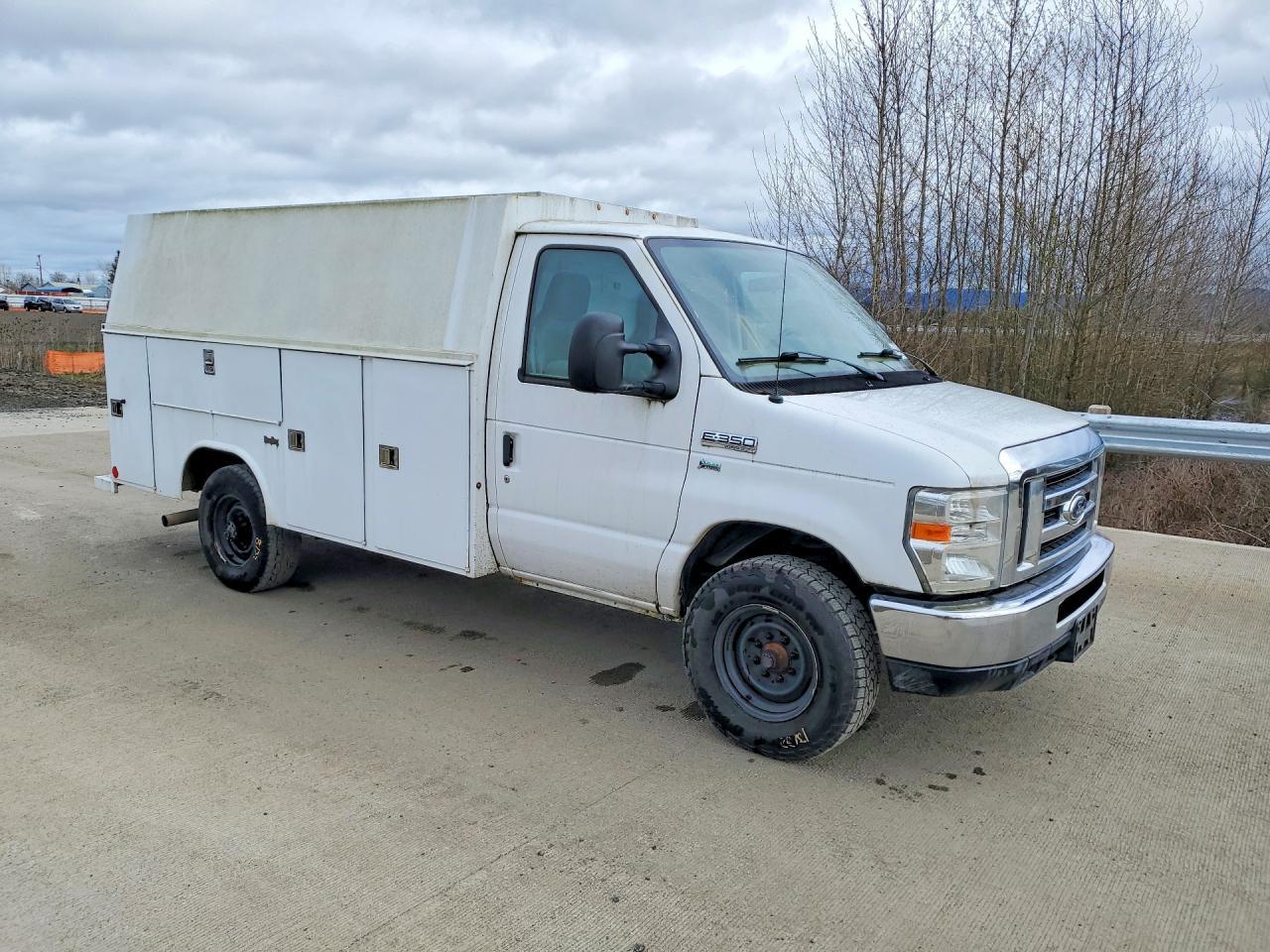 2014 Ford E350 Utility / Service Truck