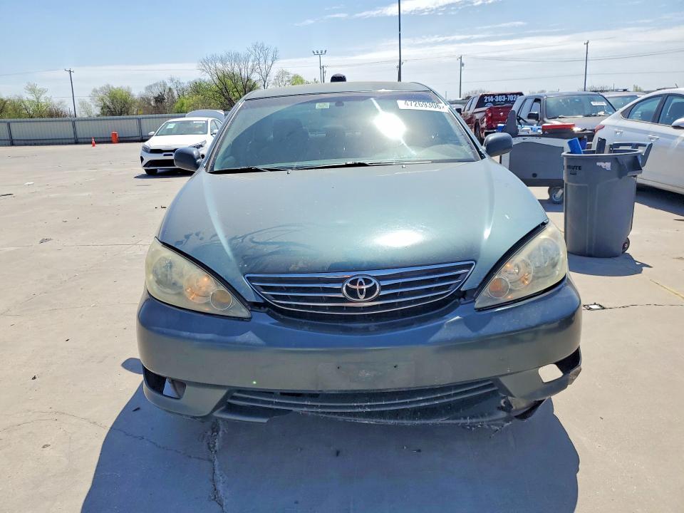 2005 Toyota Camry xle