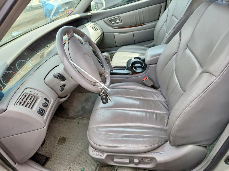 2000 Toyota Avalon xl