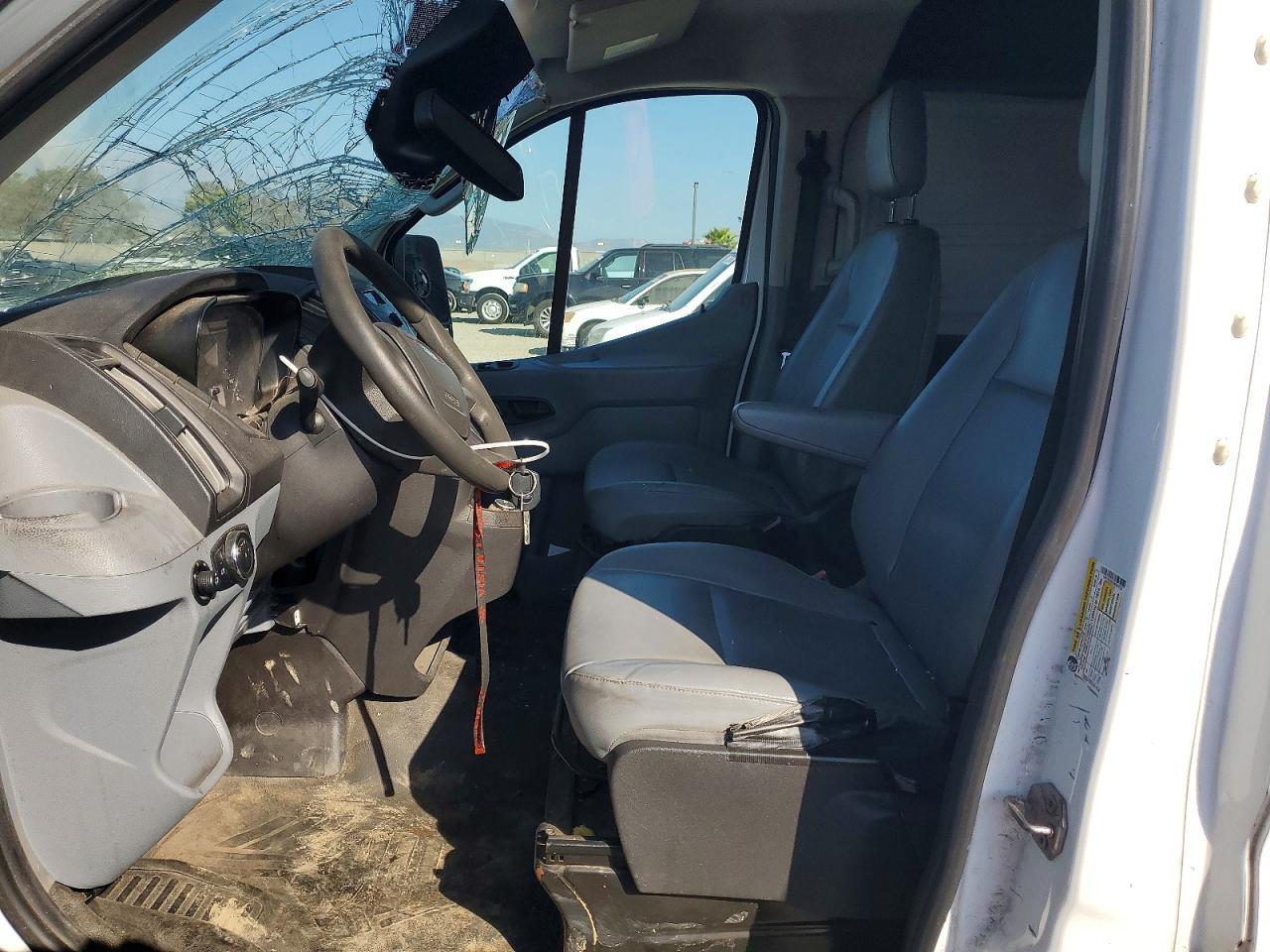 2017 Ford Transit 150 Delivery van