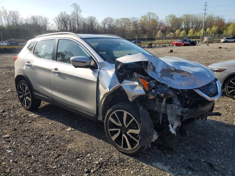 2018 Nissan Rogue Sport sl