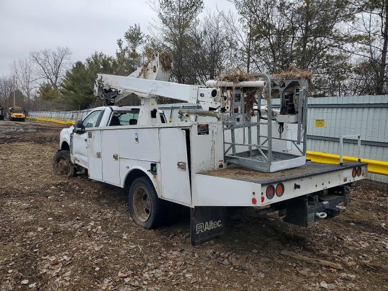 2025 Ford F550 Super Duty Bucket Truck